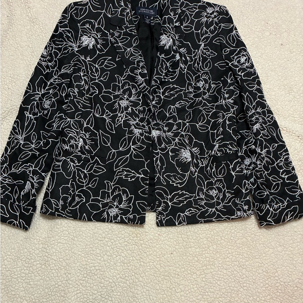 Jones New York Black and White Floral Jacket